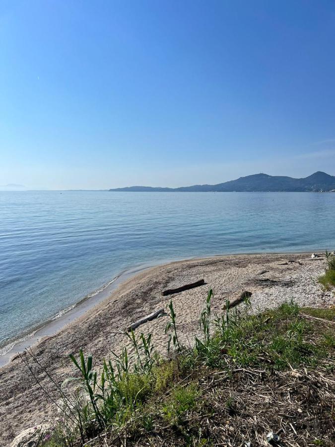 Lithino Apartments - 5Min From The Beach Agios Ioannis Peristerion Esterno foto